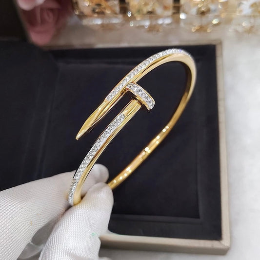 Bracelete Prego Strass