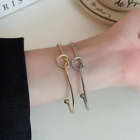 Pulseira Nó Dourada